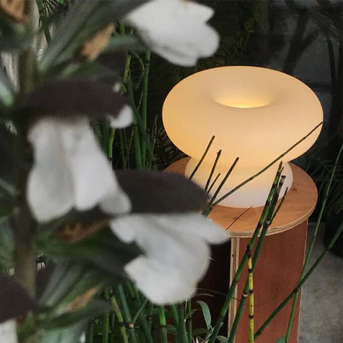 FarkasLuxe | Milchglas Pilz Tischlampe - LICHTZOONE