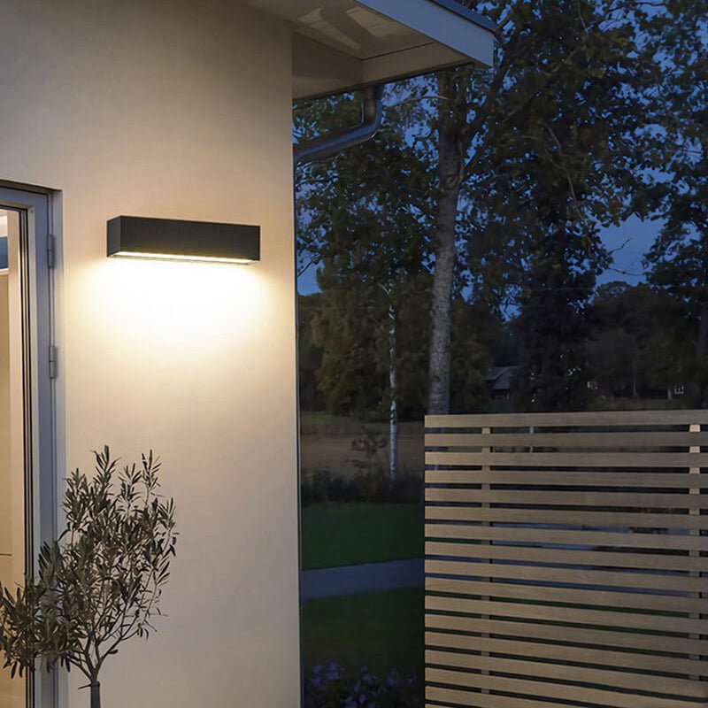 LinearBojta | Wasserdichte LED Außenwandbeleuchtung - LICHTZOONE
