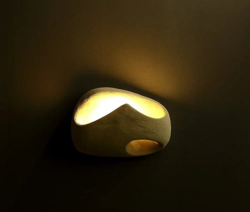ChudaBrava | Künstlerische Harzwandleuchte - LICHTZOONE