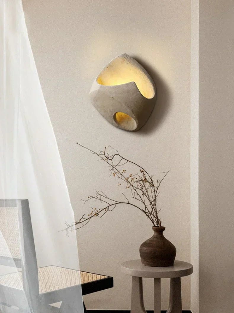 ChudaBrava | Künstlerische Harzwandleuchte - LICHTZOONE